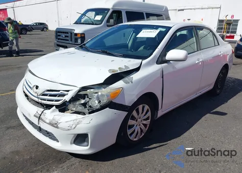2013 Toyota Corolla Le z USA, uszkodzony, nr VIN 5YFBU4EE0DP076323